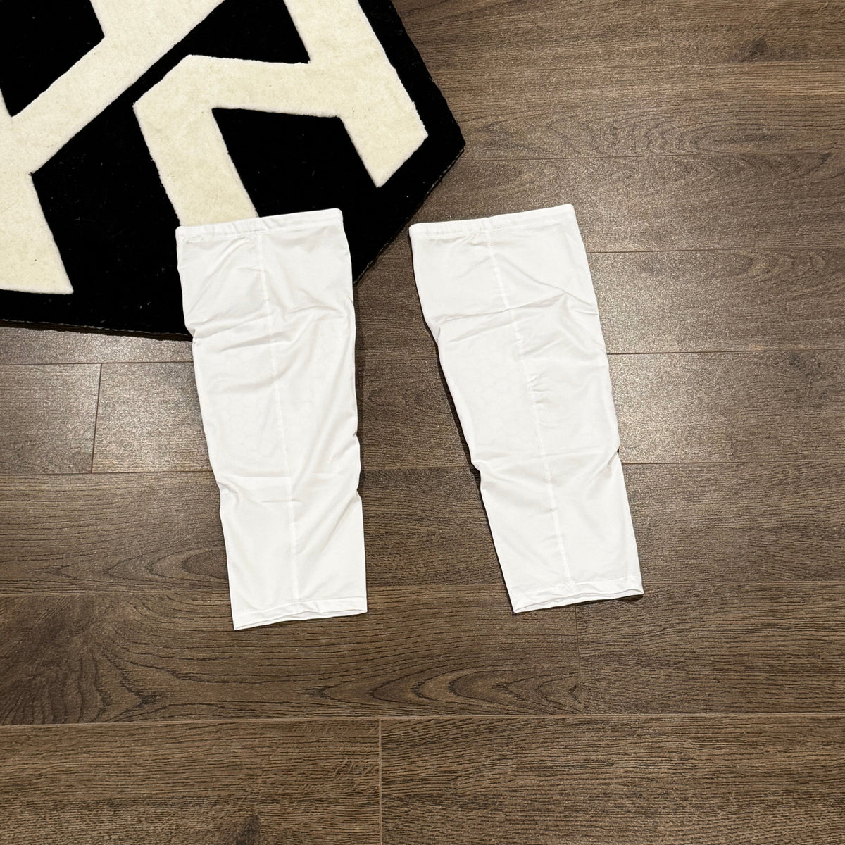 HA™ Elite Pro White Compression Padded Knee Sleeve